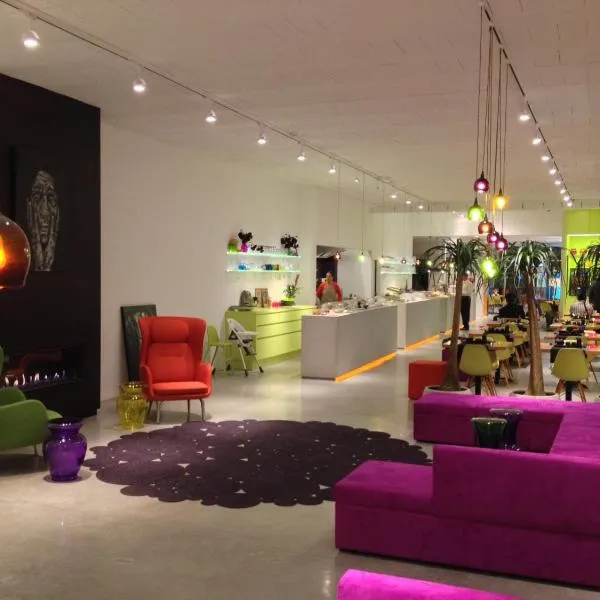 Hotel Corbie Geel, hotel v destinaci Geel