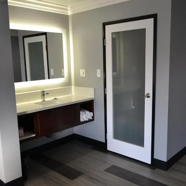 Bell Gardens Inn Los Angeles - Bell Gardens, hotel di Bell Gardens