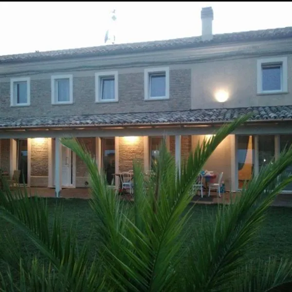 Quattro Stagioni, hotel v destinaci Fano