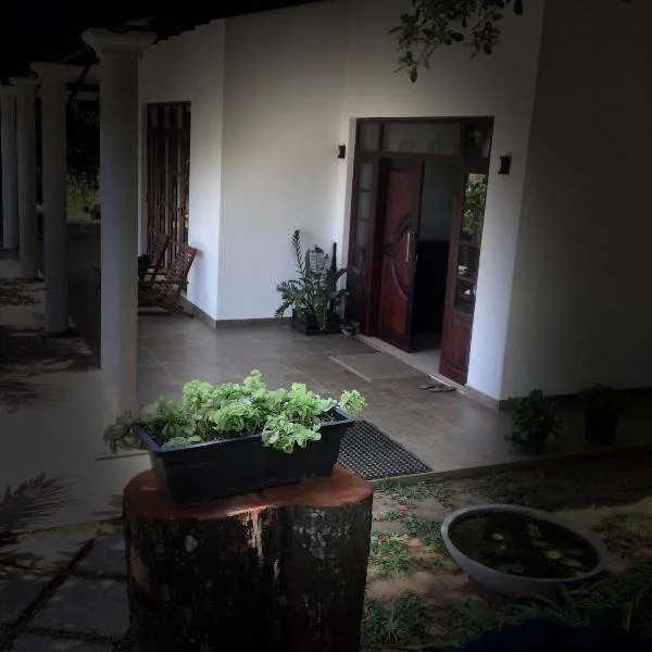 Kandyan Lounge, hotel in Kiribatkumbura