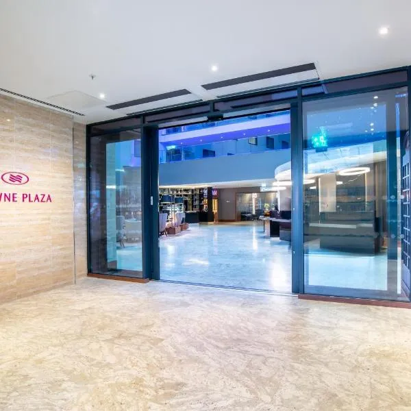 Viesnīca Crowne Plaza London Heathrow T4 by IHG Hilingdonā
