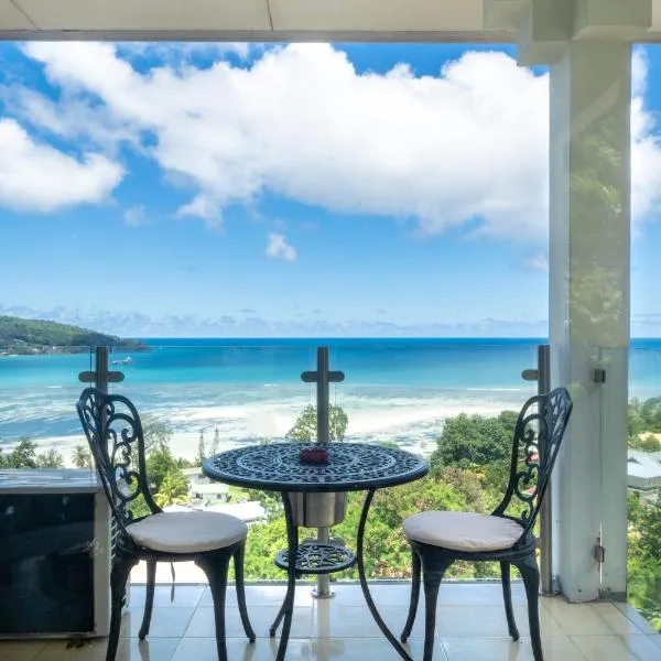 Sunset View Self Catering, hotel v destinaci Anse Boileau