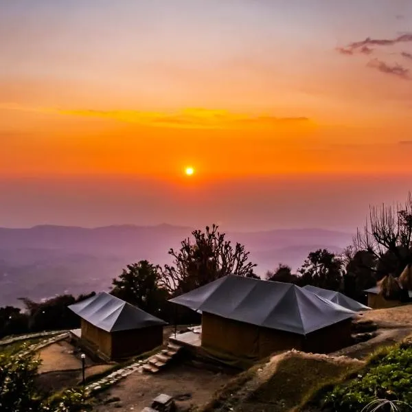 CBB - Camp Bir Billing, hotel v destinaci Bir