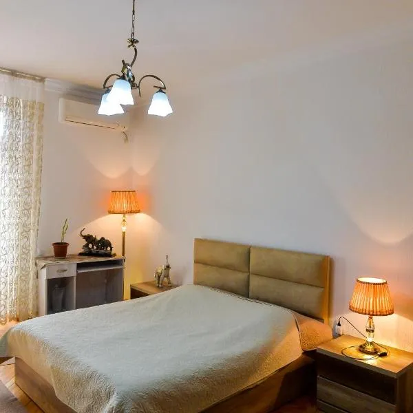Apartment on Rustaveli Avenue, hotel en Kutaisi