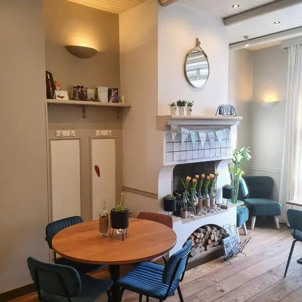 De Zonnetuin, hotel v destinaci De Haan