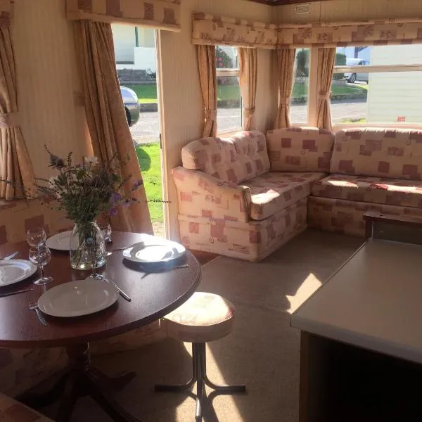 Three bedroom Hartland Caravan, hotel v destinaci Bideford