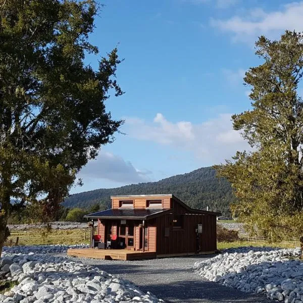Cosy Cabin in the Paddocks - Breakfast Included, hotel v destinaci Franz Josef