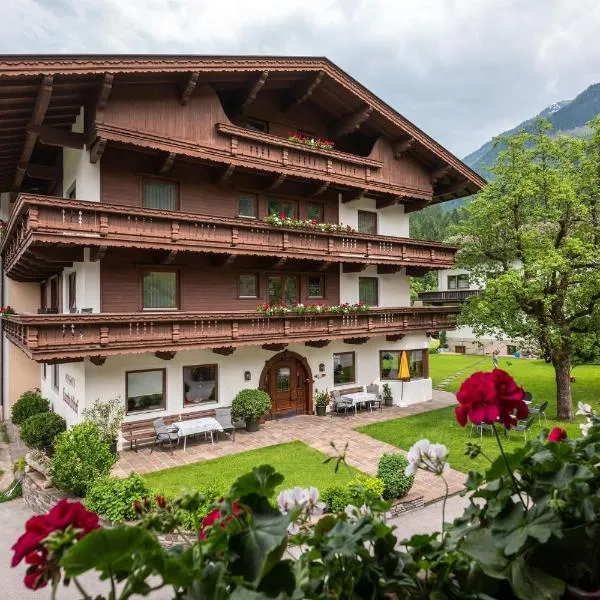 Pension Kumbichlhof, hotel in Mayrhofen