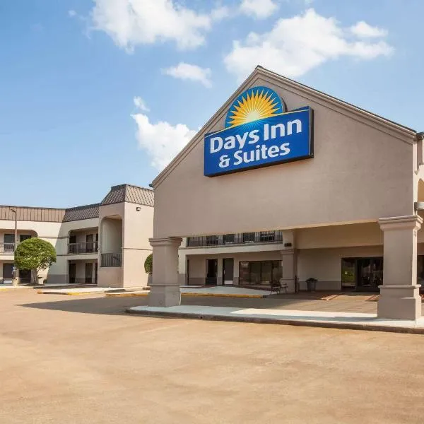 Days Inn & Suites by Wyndham Tyler、タイラーのホテル