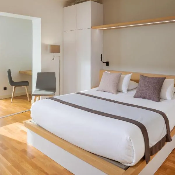 Hotel Du Commerce Spa, hotel em Saint-Gaudens
