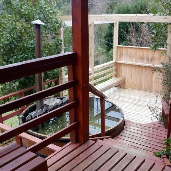 Cabaa Oregn con hot tub exclusivo cerca de termas y lago，位于柯纳里佩的酒店