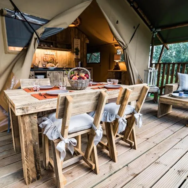 Glamping Tenuta Poggio Rosso, готель у місті Популонія