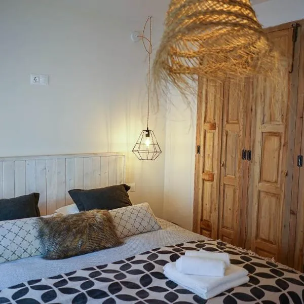 Ronda Center Apartments with Pool, hotel in Ronda