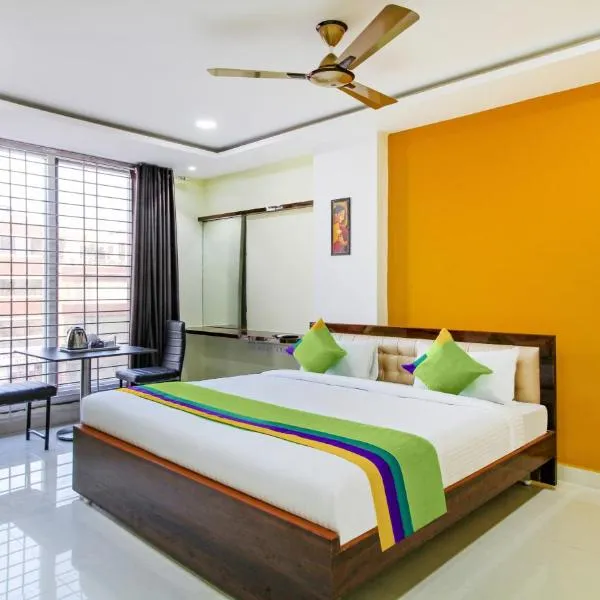 Itsy By Treebo - D'Comfort Inn, hotel v destinaci Gundipet