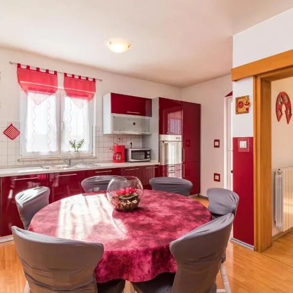 Residence Kliman-no groups, hotel in Banjole