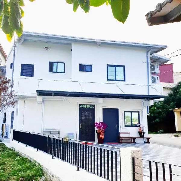Yellow Mountain Homestay, khách sạn ở Trúc Sơn
