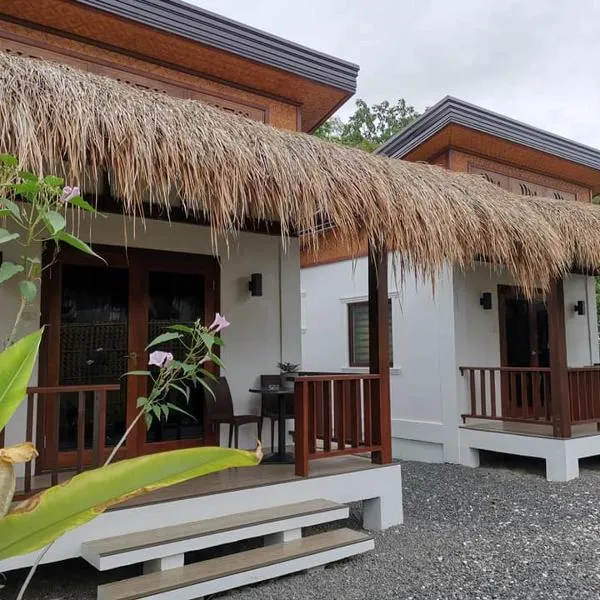Alona Vikings Lodge, hotel din Panglao