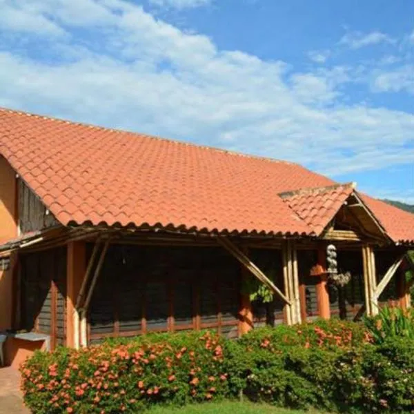 Finca el Lunar, hotel in Guarinocito