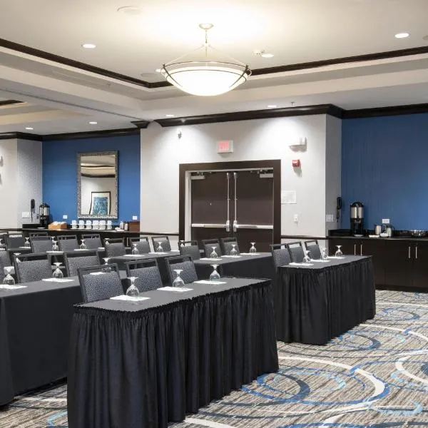 Holiday Inn Indianapolis Airport by IHG, hotel in Camby