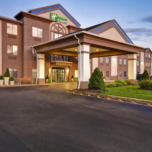 Holiday Inn Express Newport North - Middletown, an IHG Hotel, מלון בפורטסמאות'