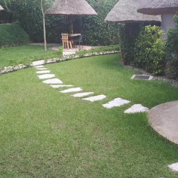 Precious Guesthouse，位于恩德培的酒店