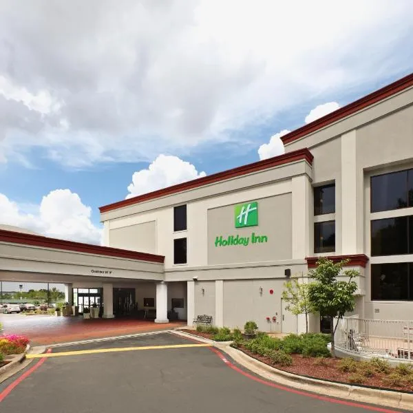 Holiday Inn Little Rock-Airport-Conference Center, an IHG Hotel، فندق في ليتل روك