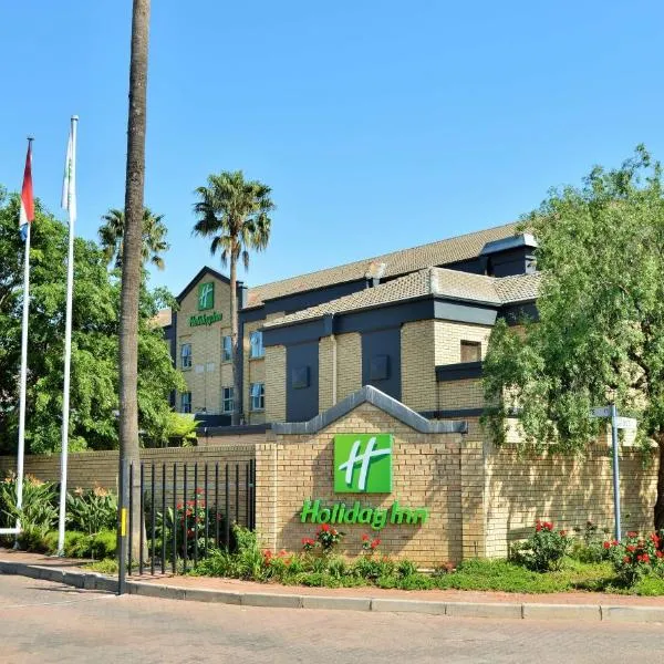 Holiday Inn Johannesburg Airport, an IHG Hotel, hotel sa Kempton Park