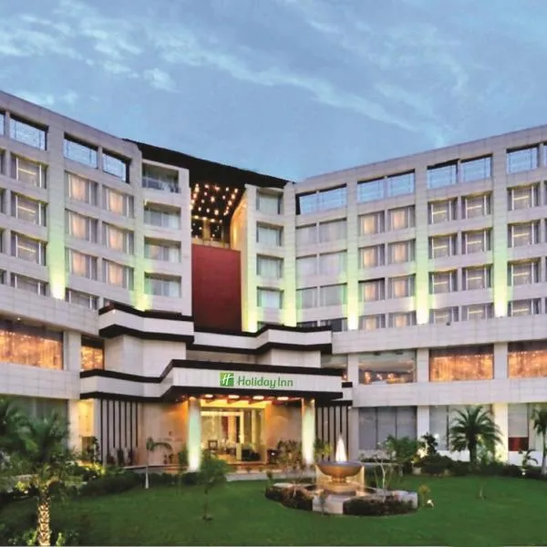 Holiday Inn Chandigarh Panchkula, an IHG Hotel, hótel í Bīla