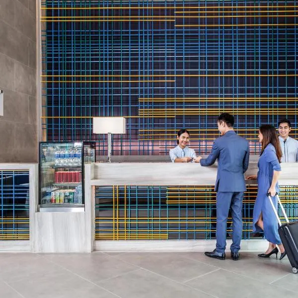 Holiday Inn Express Bangkok Soi Soonvijai by IHG, hotel in Bangkok