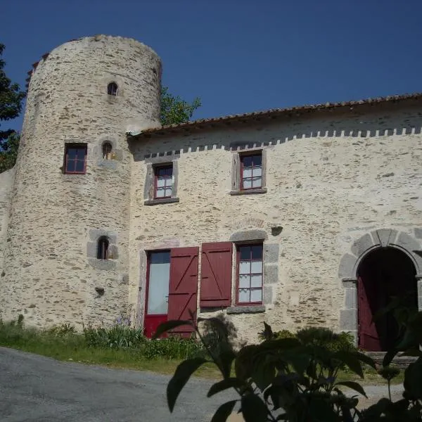 La Tour des Laudes, hotel en Moutiers-sous-Chantemerle