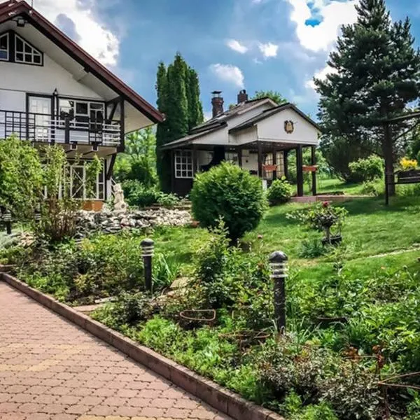 Cabana La Plai Est - idyllic natural setting, готель у місті Ватра-Дорней