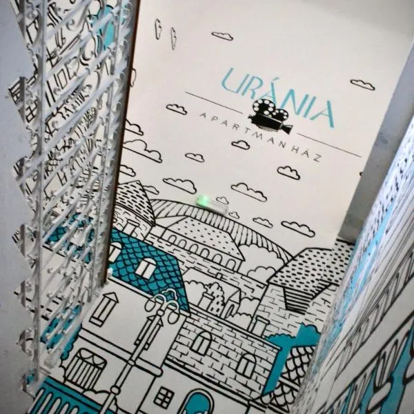 Uránia Apartmanház、エゲルのホテル