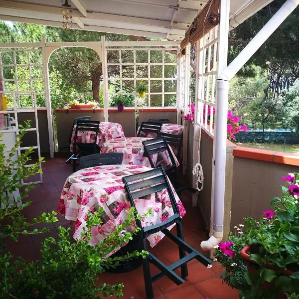 Casa Margherita Affittacamere B&B, hotel v destinaci Follonica