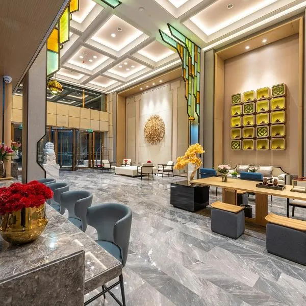 Metropolo Hotel-Guangzhou baiyunzhan jiangnan market canton fair phase free shuttle bus, hotel in Guangzhou