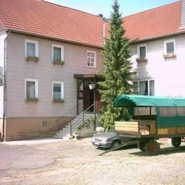 Reit- und Ferienhof Emstal、フリッツラーのホテル