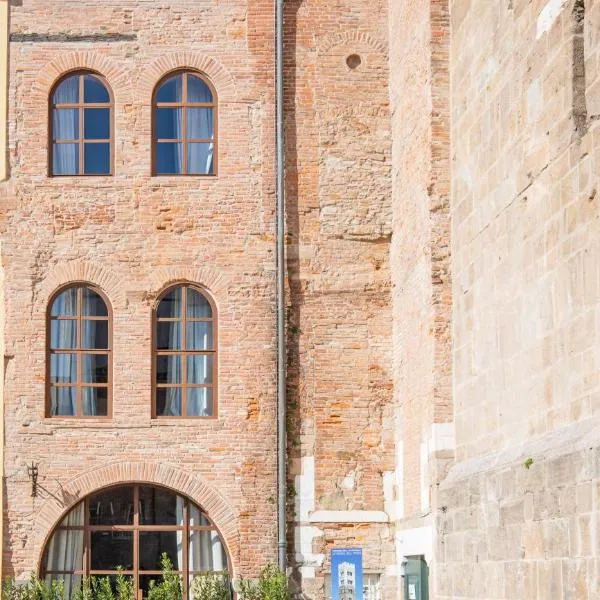 Casa del Campanaro centro storico di Lucca dentro le mura, hotell i San Macario In Piano