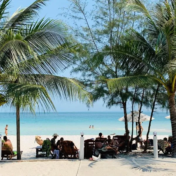 Nice Beach Bungalow, hotel v destinaci Koh Rong Island