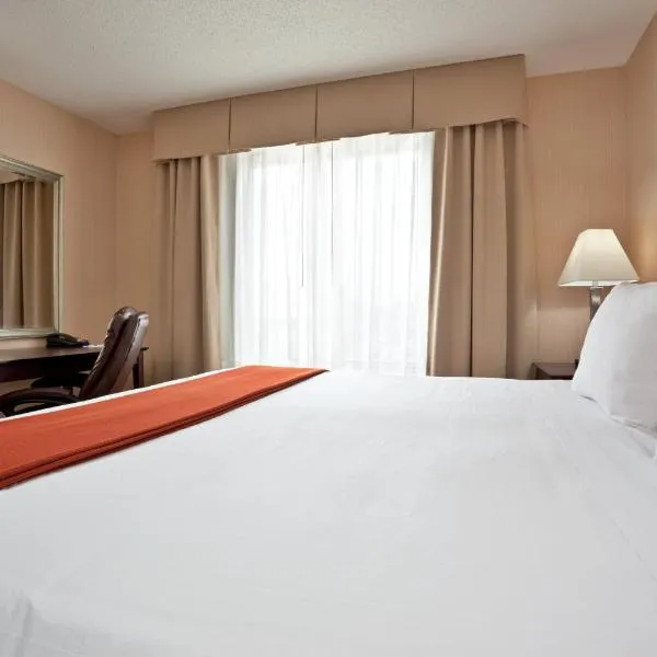 Holiday Inn Express Hotel & Suites Tipp City by IHG, hotel in Tipp City