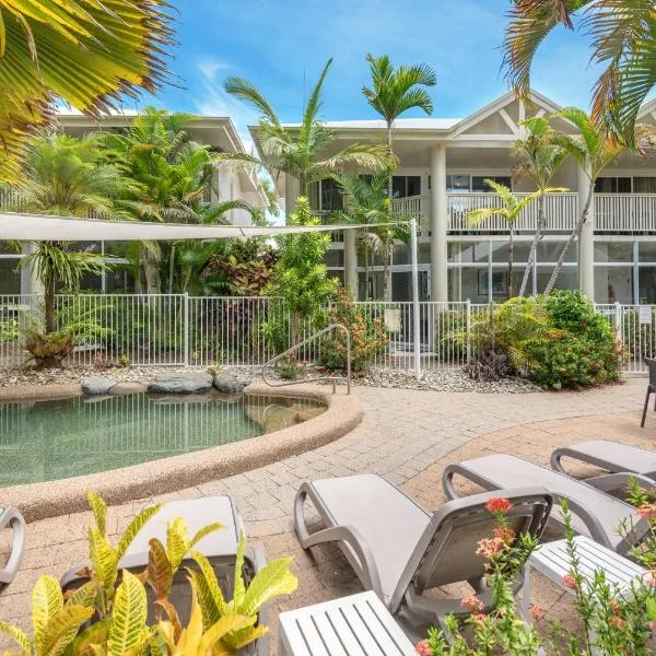 Tropical Nites Holiday Townhouses, hotel di Port Douglas