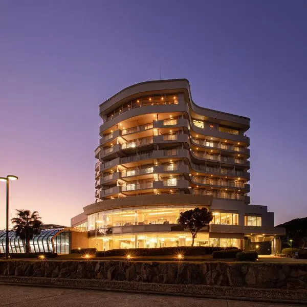 The Gran Resort Elegante Awajishima, hotel v destinaci Awaji