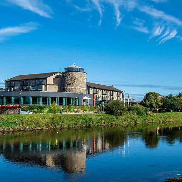 The Riverside Park Hotel, hotel in Bunclody