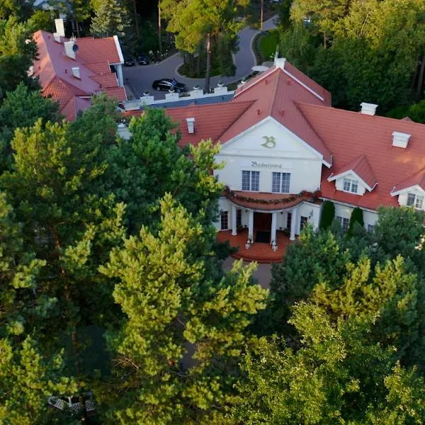 Baśniowa, hotel in Łochów