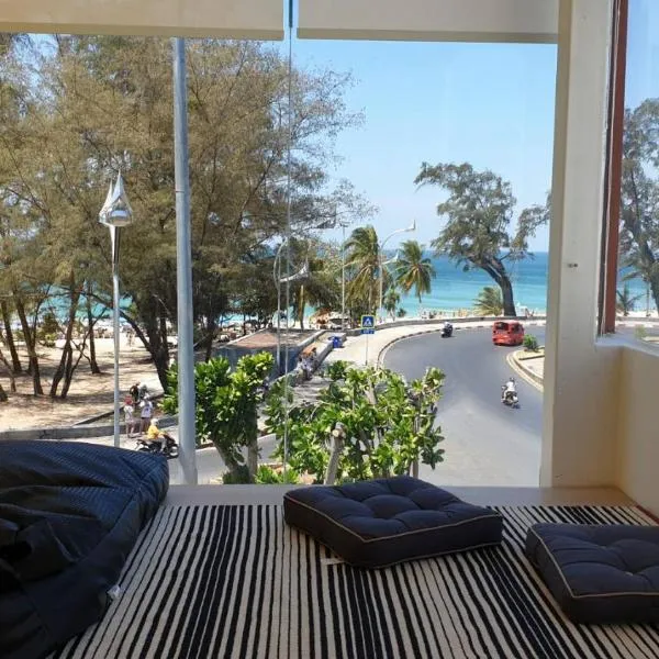 Fishtail Hostel Phuket, hotel v destinaci Karon pláž