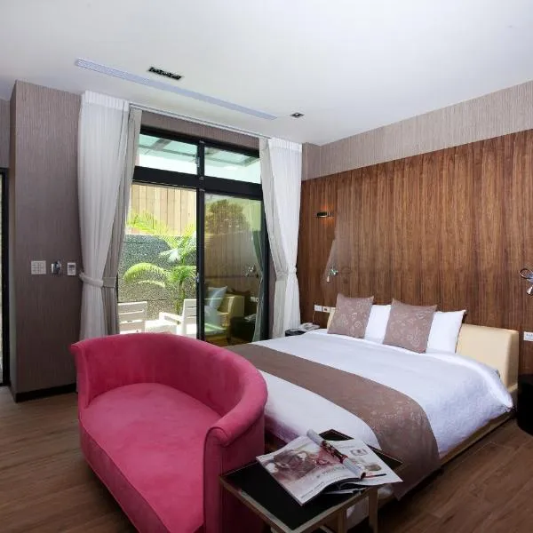 Skyline B&B, hotel v destinaci Yuanshan
