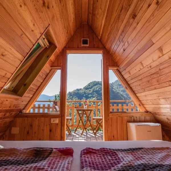 Glamping Tinka, hotel v destinaci Tolmin