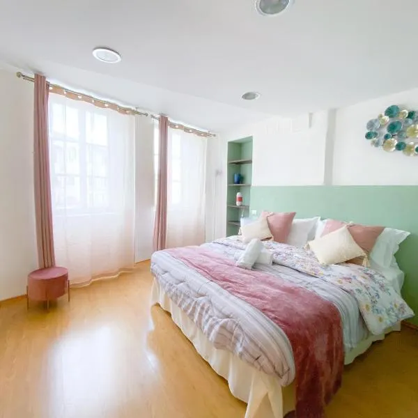 OROROSA Lucca City Center Apartment, hotel in Lucca