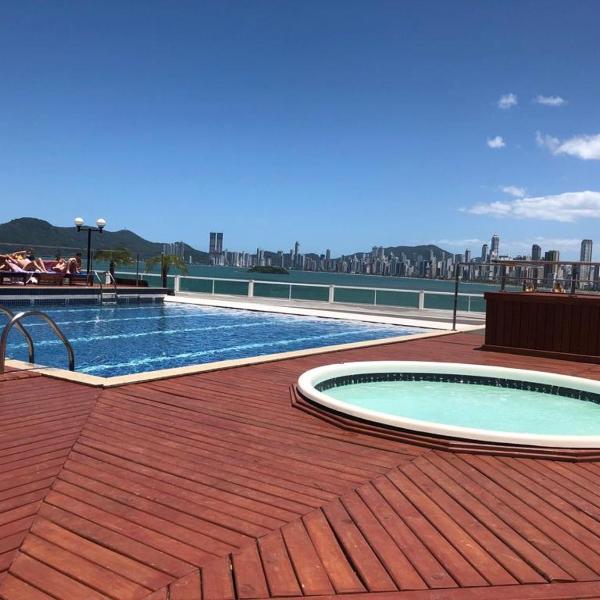 Apto com vista deslumbrante, com piscina e garagem! - Foto 4