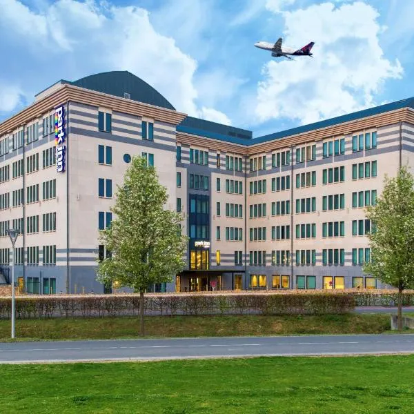 パーク イン バイ ラディソン ブリュッセル エアポート（Park Inn By Radisson Brussels Airport）、ディーゲムのホテル