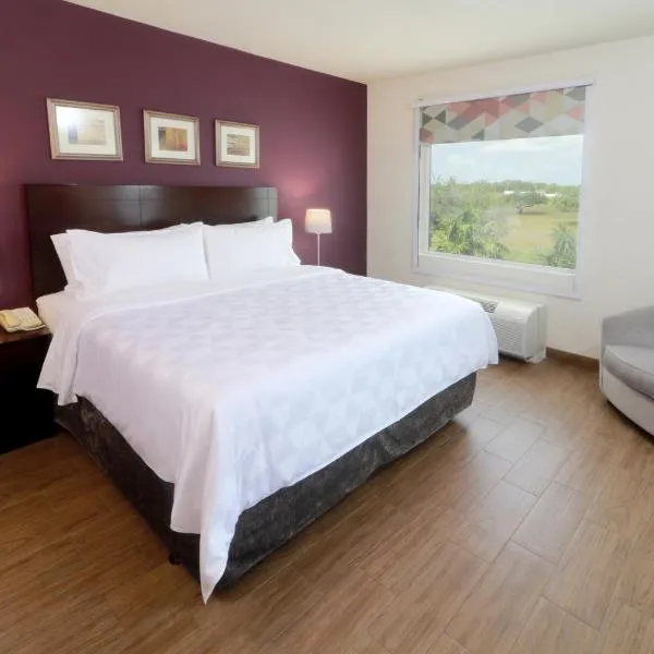 Holiday Inn Reynosa Industrial Poniente by IHG, hotel in Reynosa