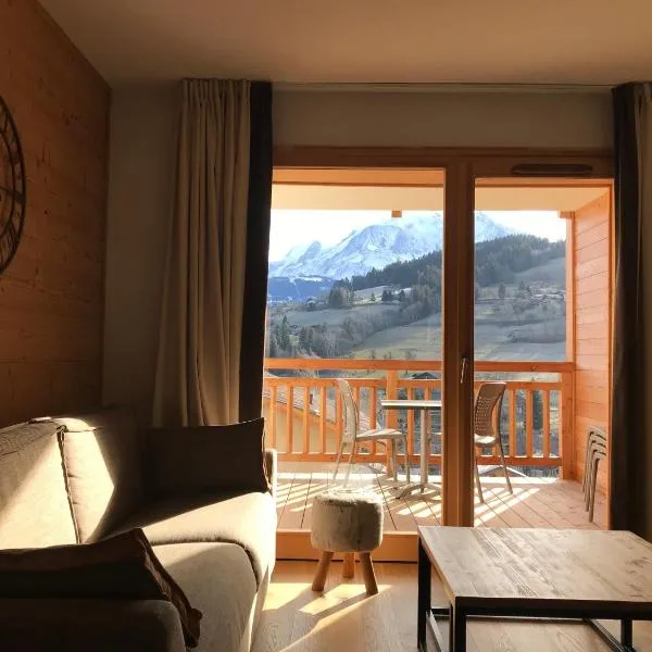 Luxury 2 Bedroom Apartment with view of Mont Blanc, hôtel à Combloux